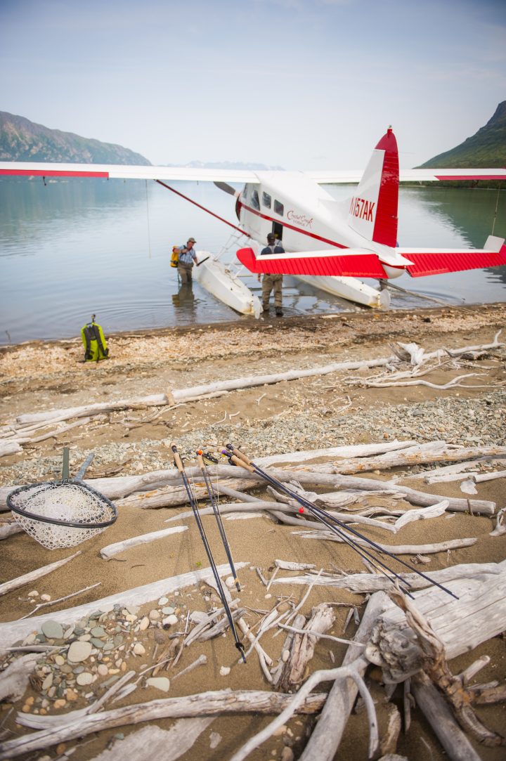 DeHavilland Beaver on Aerocet 5850 Floats Backcountry Fishing Trip